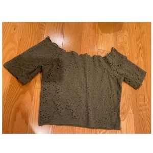 Hollister Army Green Lace Short Sleeve Tee Crop Top